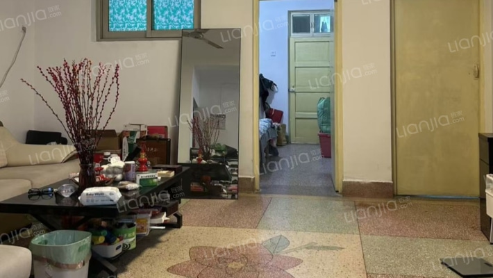 卫校小区二手房实景图