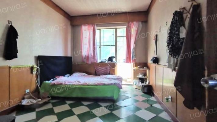 范阳路二康旁 华欣小区三卧室朝南 低楼层-卧室A