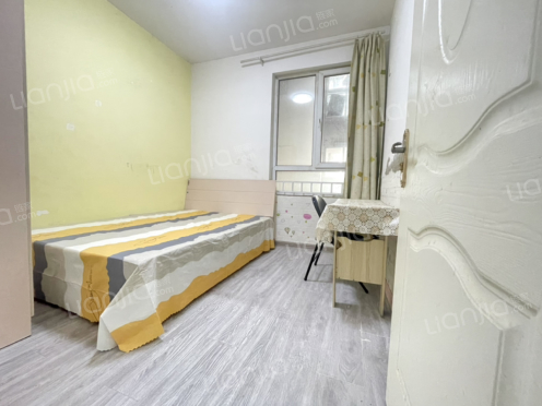 合租·蓝山湾一期 3居室 北卧