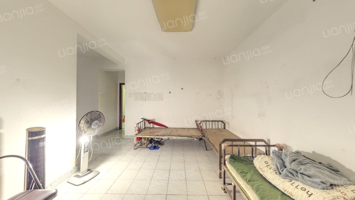 市政大院二手房实景图