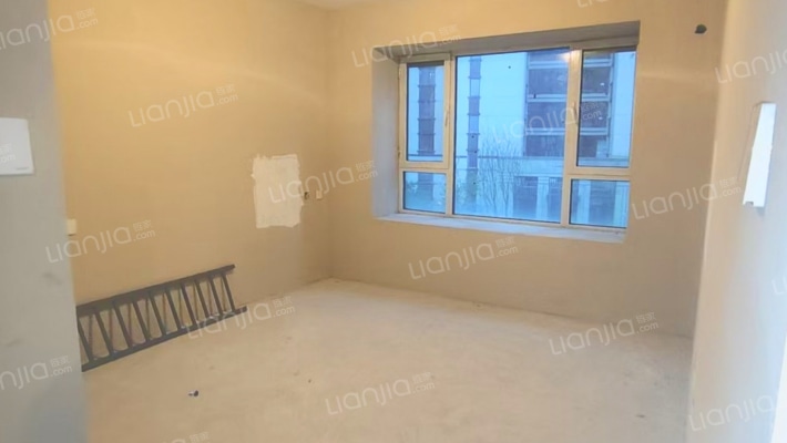 急售铂悦山，大三居，南北向，价格美丽-卧室A