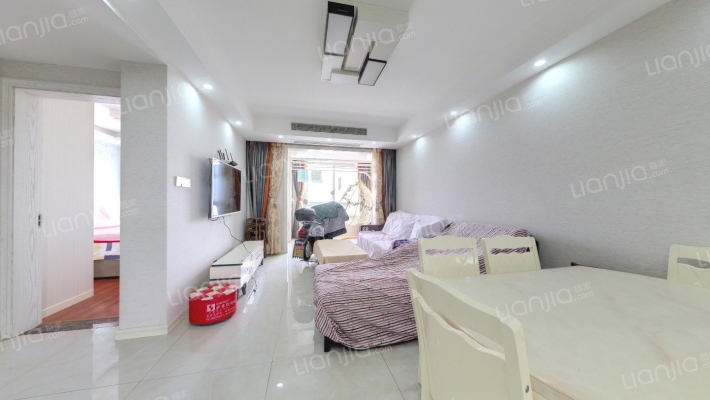 书香华府小区二手房实景图