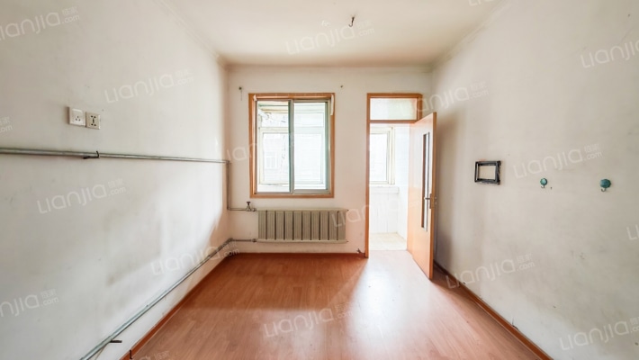 王官庄670号二手房实景图