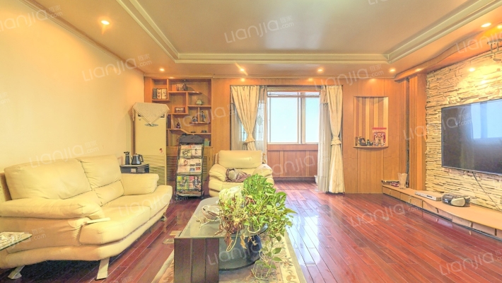 新兴名园二手房实景图