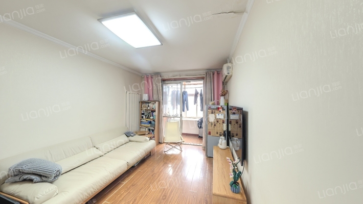 胡粮小区二手房实景图