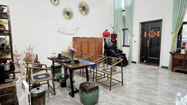 中央花园城市别墅二手房实景图