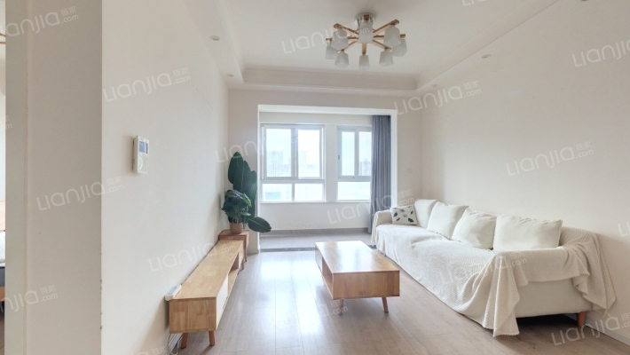 隆基泰和铂悦山二手房实景图