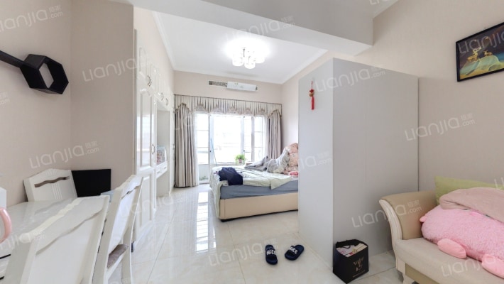 金地德圣中心二手房实景图