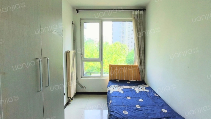 华阳路理想城，全阳户型房本满五年-卧室B