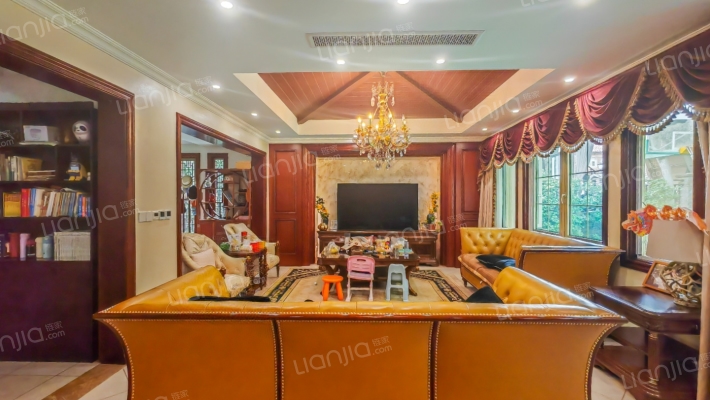 龙湖蓝湖郡西岸七组团二手房实景图