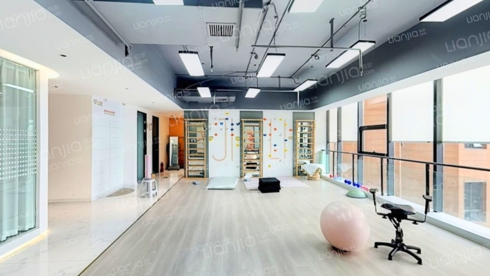 建业总部港二手房实景图