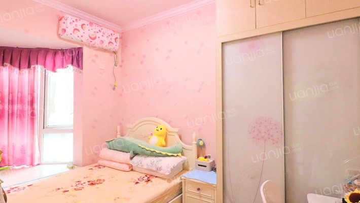 金江外滩观江两室 户型方正 装修温馨 拎包入住-卧室B