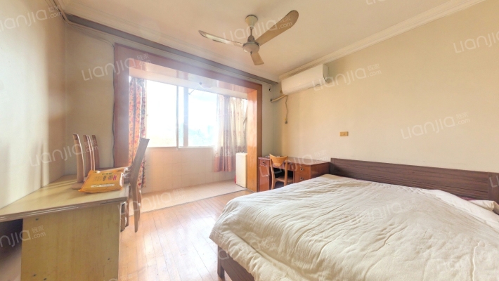 蓝高小区二手房实景图