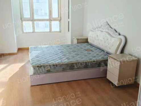 整租·蓝天荣府 3室1厅 南/北