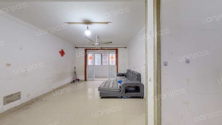 海霞佳苑二手房实景图