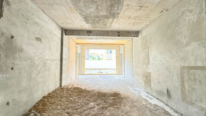 金阳新世界翡翠谷二手房实景图