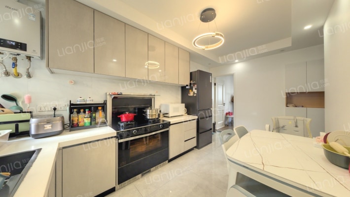 静安新城十区二手房实景图