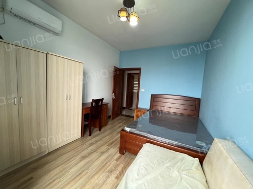 合租·东和春天东区 3居室 南卧