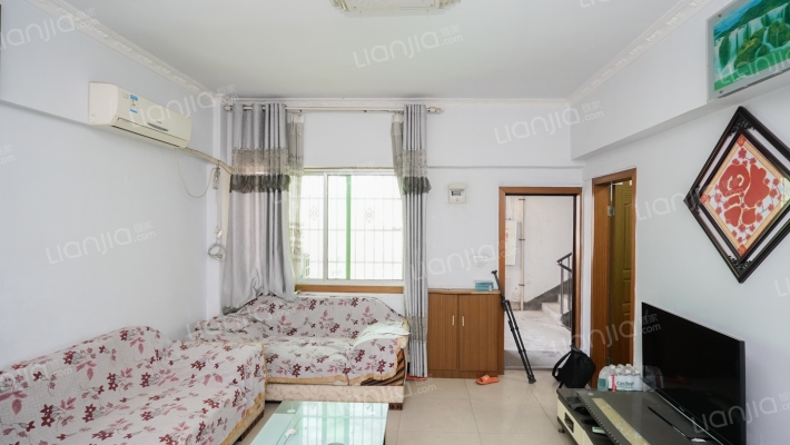 安顺路191号二手房实景图