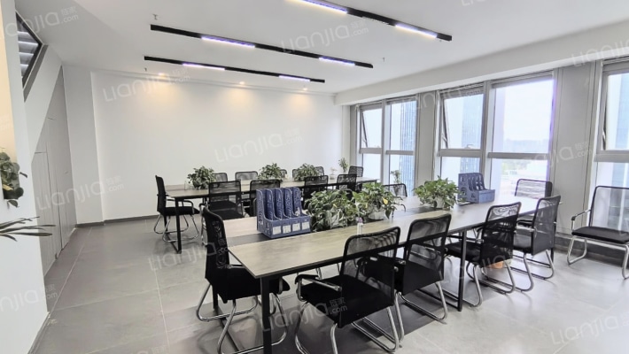 金融城一期二手房实景图