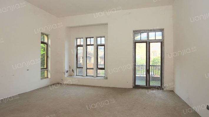 鲁商云山原筑二手房实景图