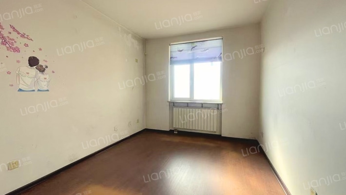 广安B区   复式楼  4居室   70年产权-卧室D