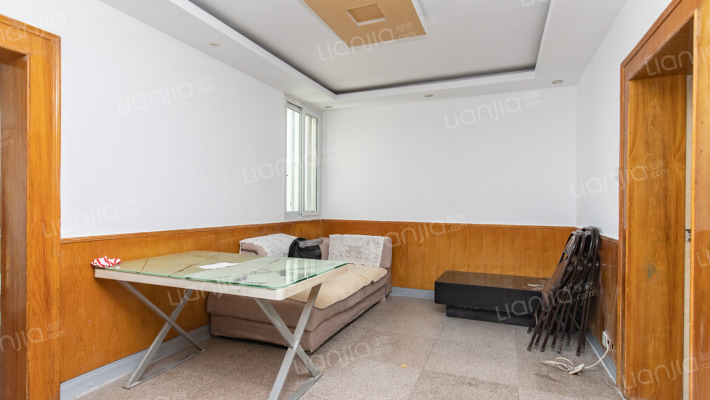 财政局宿舍楼二手房实景图