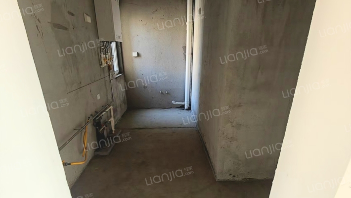 南北通透 一梯两户 好楼层采光视野好-厨房