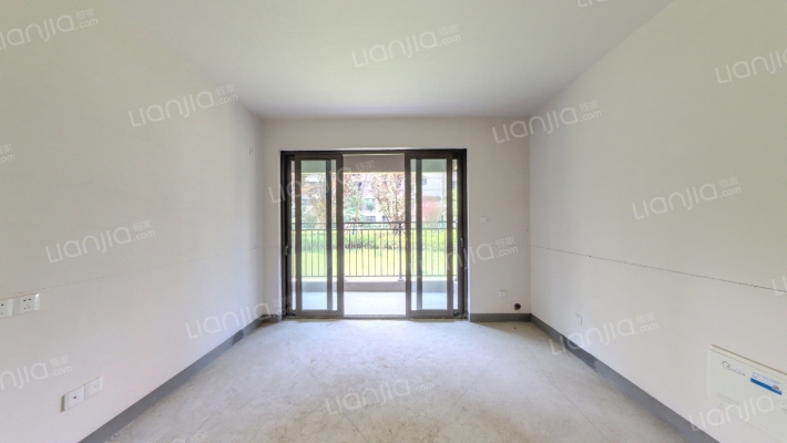 美的中骏雍景湾二手房实景图