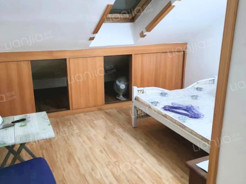 合租·左岸风度 3居室 北卧