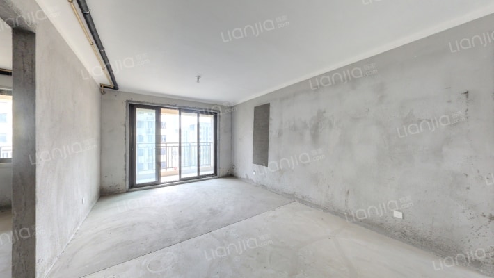 中南绿地云堤二手房实景图