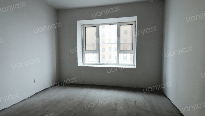 火车站 南向两居 好楼层 有本急售-客厅