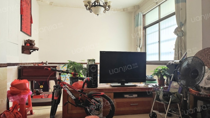 新世纪住宅小区东区二手房实景图