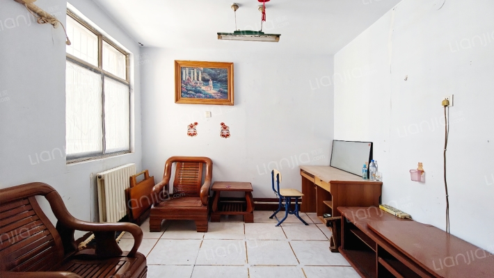 泰山职业技术学院第一教工宿舍二手房实景图