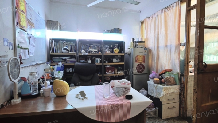 客运公司宿舍楼二手房实景图