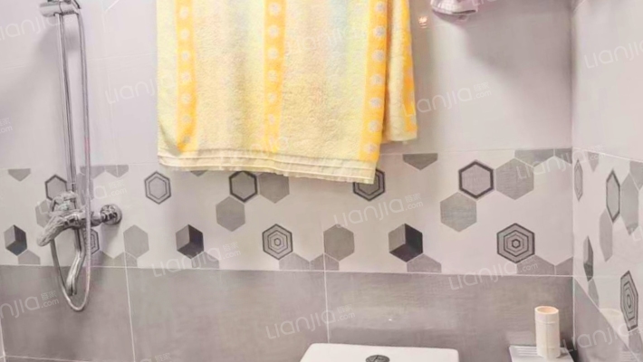 精装修好位置两居室  全天采光无遮挡-卫生间