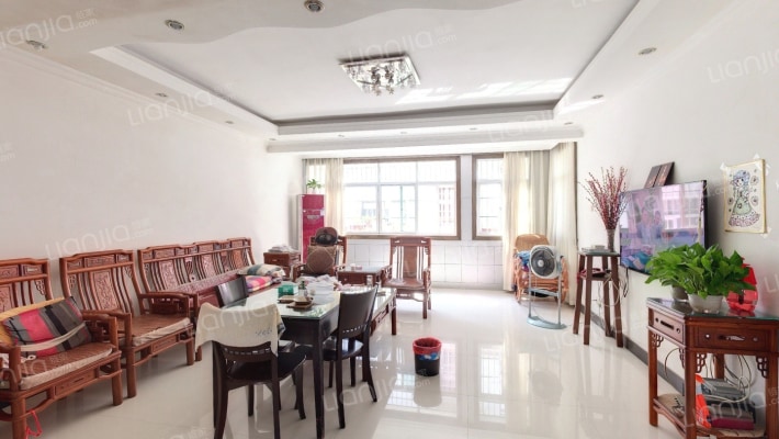 名仕苑二手房实景图