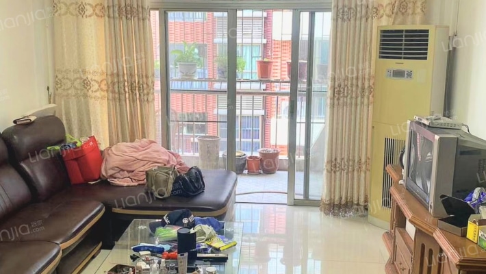 宝华花园二手房实景图