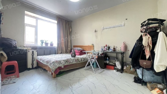 一热住宅小区二手房实景图