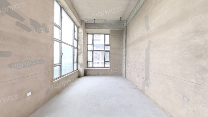 名仕财富中心二手房实景图