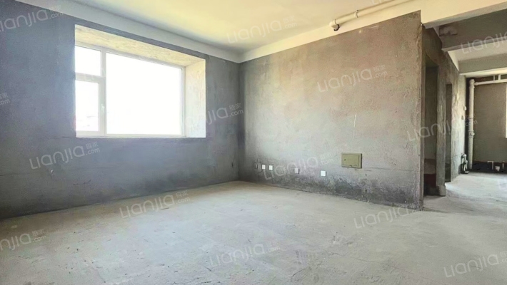 美澳嘉苑二手房实景图