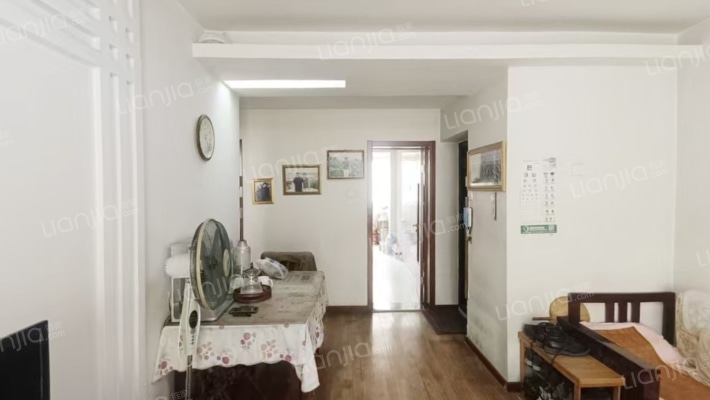 水岸花城，一线河景美宅，标准现房，即买即住-餐厅