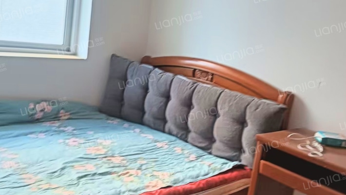 蓝天美林湾 2室2厅 东南-卧室B