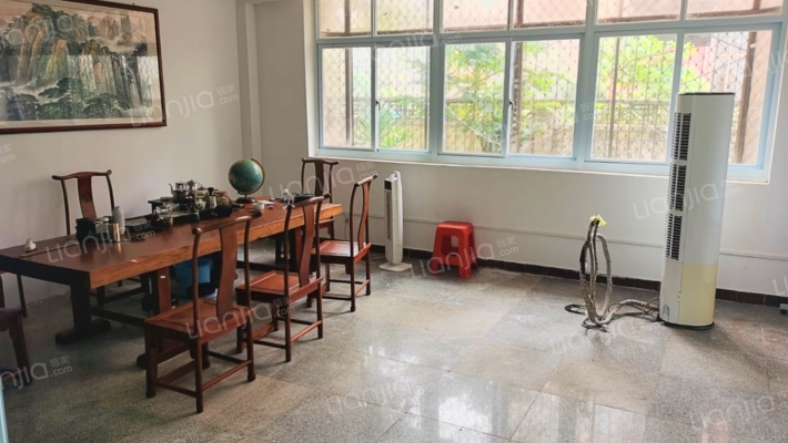 南江别墅二手房实景图