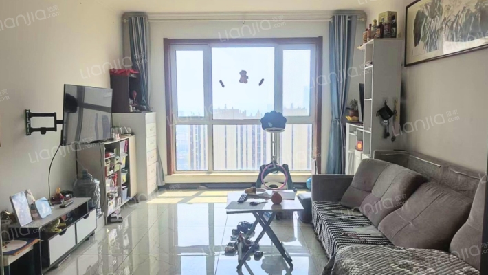 北京界南北通透两居加一居，门口838车站，户型好。-客厅