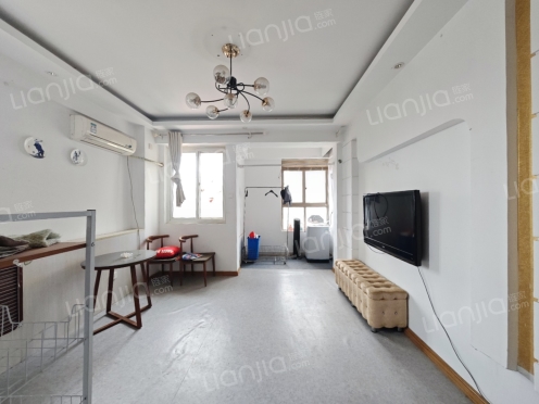 整租·绿地世纪城五期 1室1厅 南