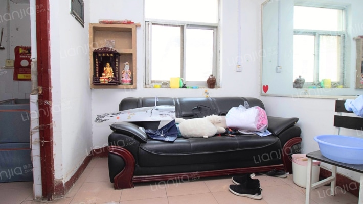 市中医院家属院二手房实景图