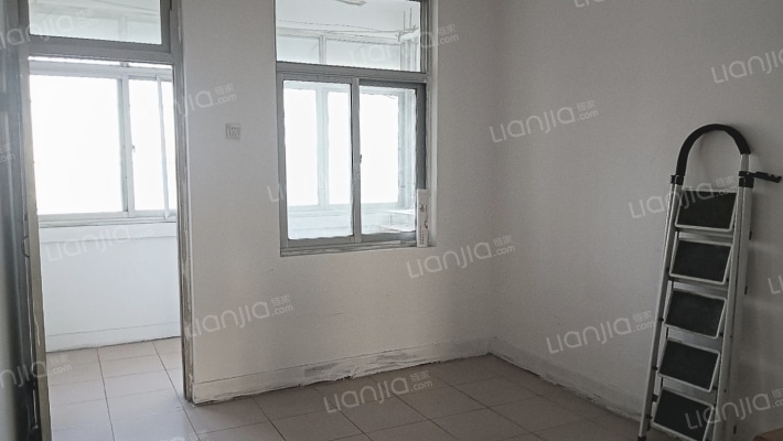 供电局宿舍二手房实景图