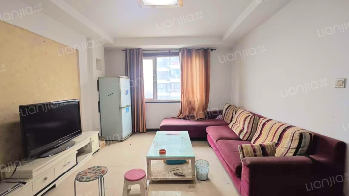 南北通透两居室，中间好楼层，采光好-客厅