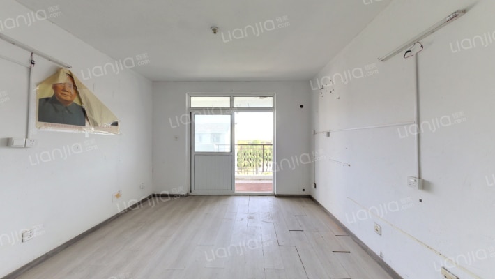 新德佳苑二手房实景图